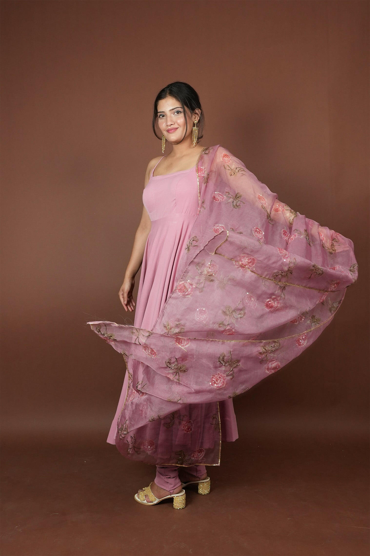 Trending baby Pink Coloured Floor Length Anarkali Pattern Kurta With Pant  Or Dupatta Set